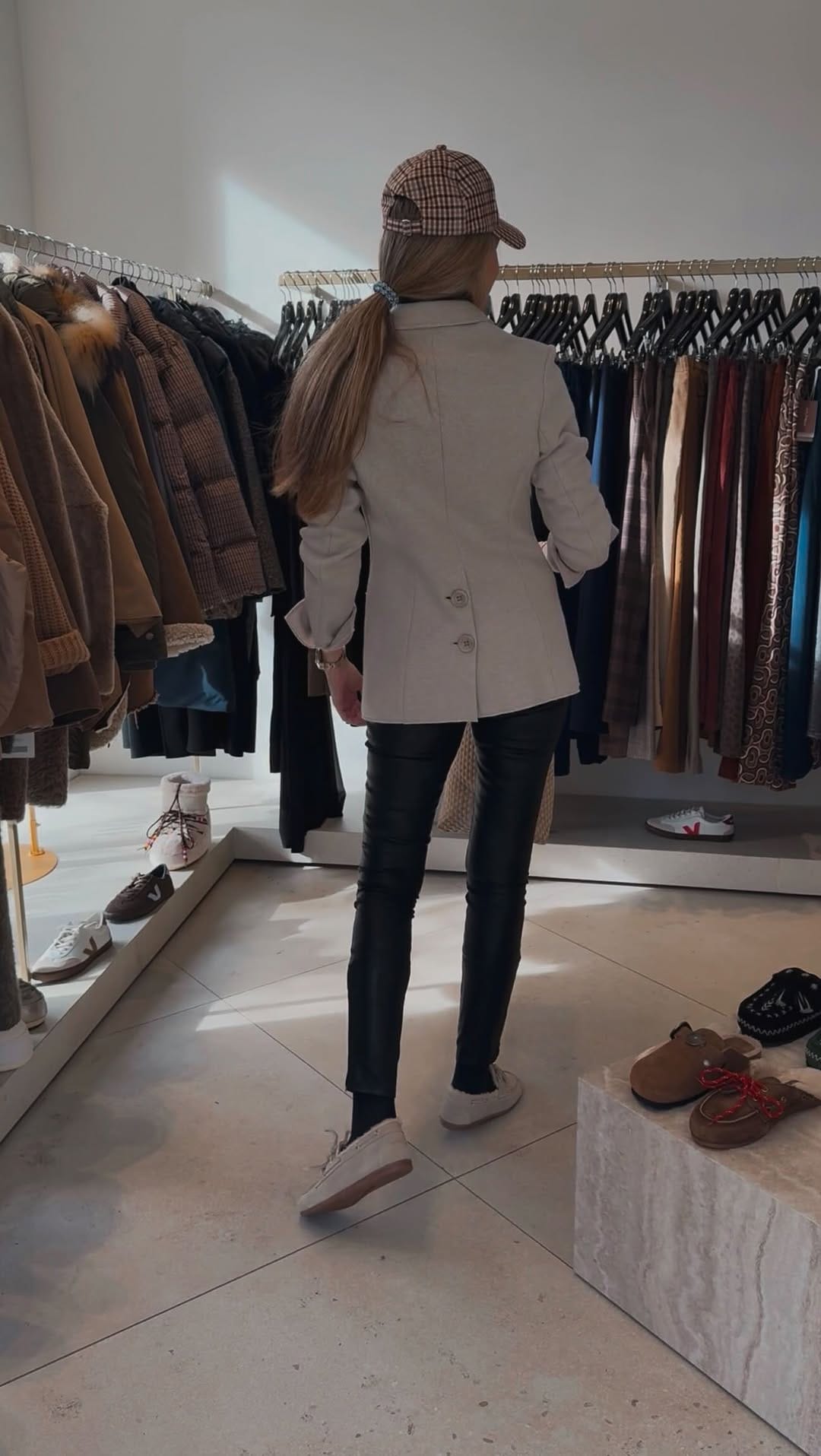 Post 3 by TheClassRoom on Instagram (video)