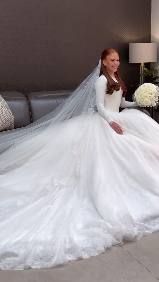 Post 8 by Makeup Artist & Bridal Specialist UK & Destination Weddings on Instagram (video)