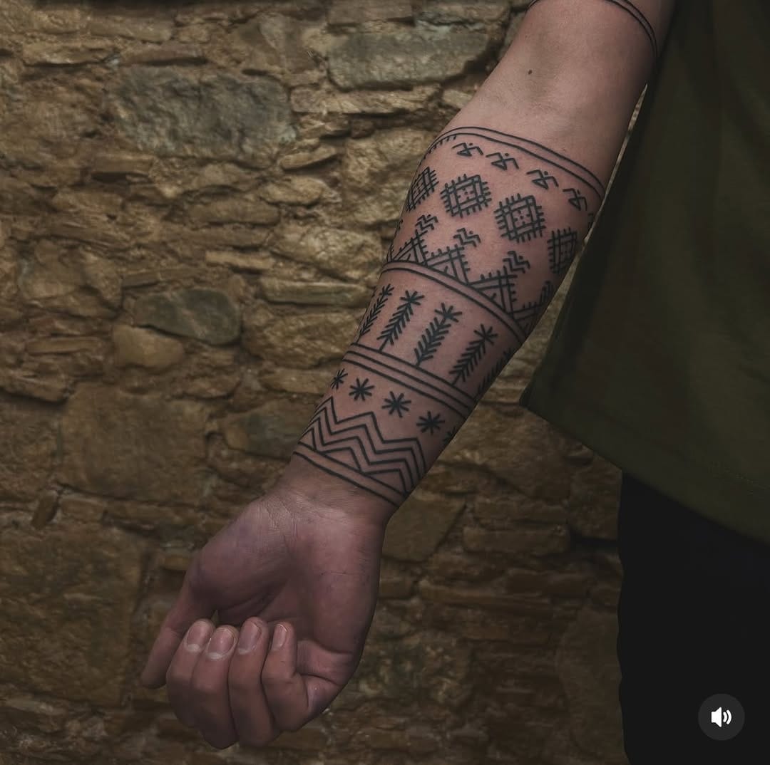 Post 3 by Bhorn Tattoo Studio Barcelona on Instagram (image)