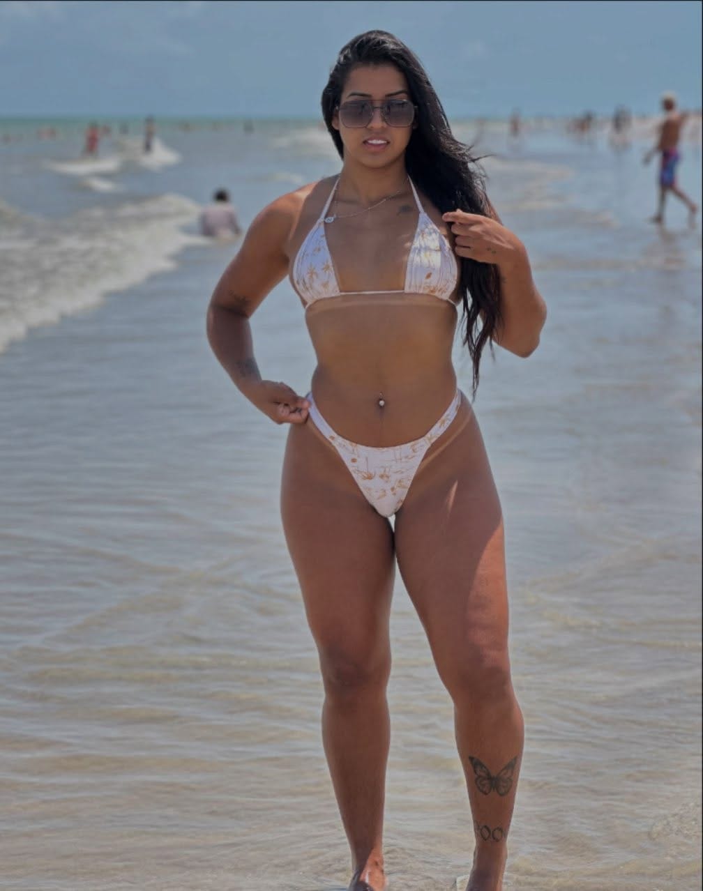 Post 9 by Ericlecia Vitória on Instagram (image)
