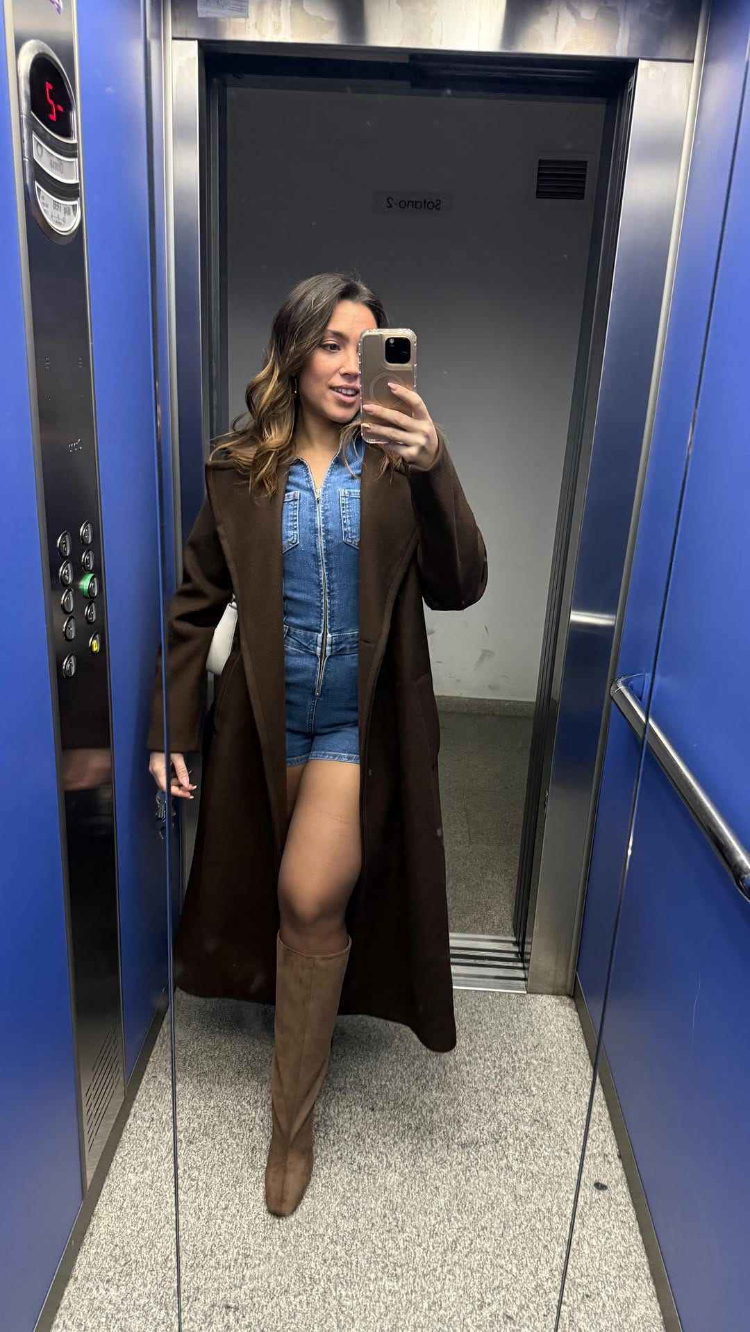 Post 1 by Ana Zapata on Instagram (video)