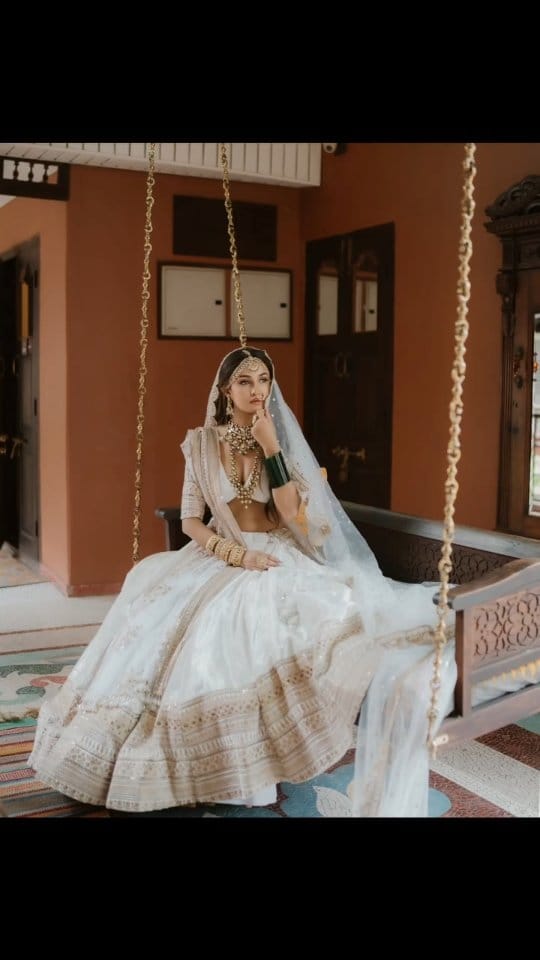 Post 8 by Vaishali Patel on Instagram (video)