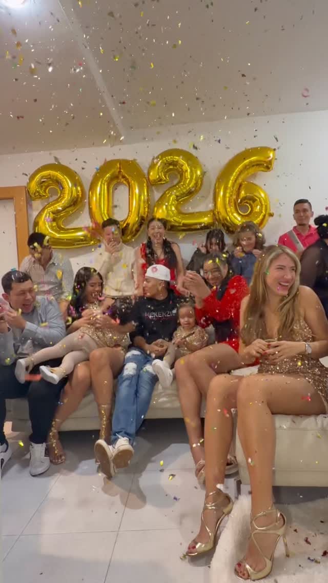 Post 9 by Sayra Hoyos / Biker on Instagram (video)