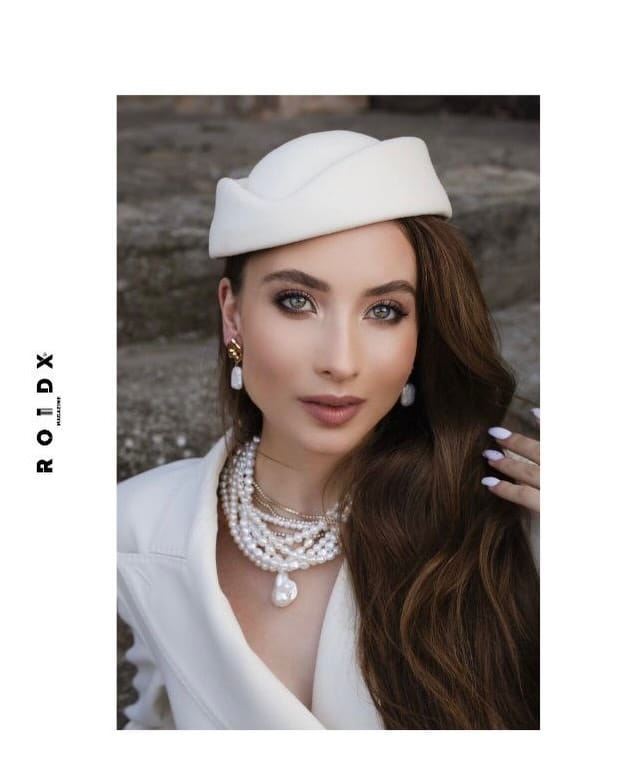 Post 6 by Shevchenko  Yuliia 👑 on Instagram (carousel)