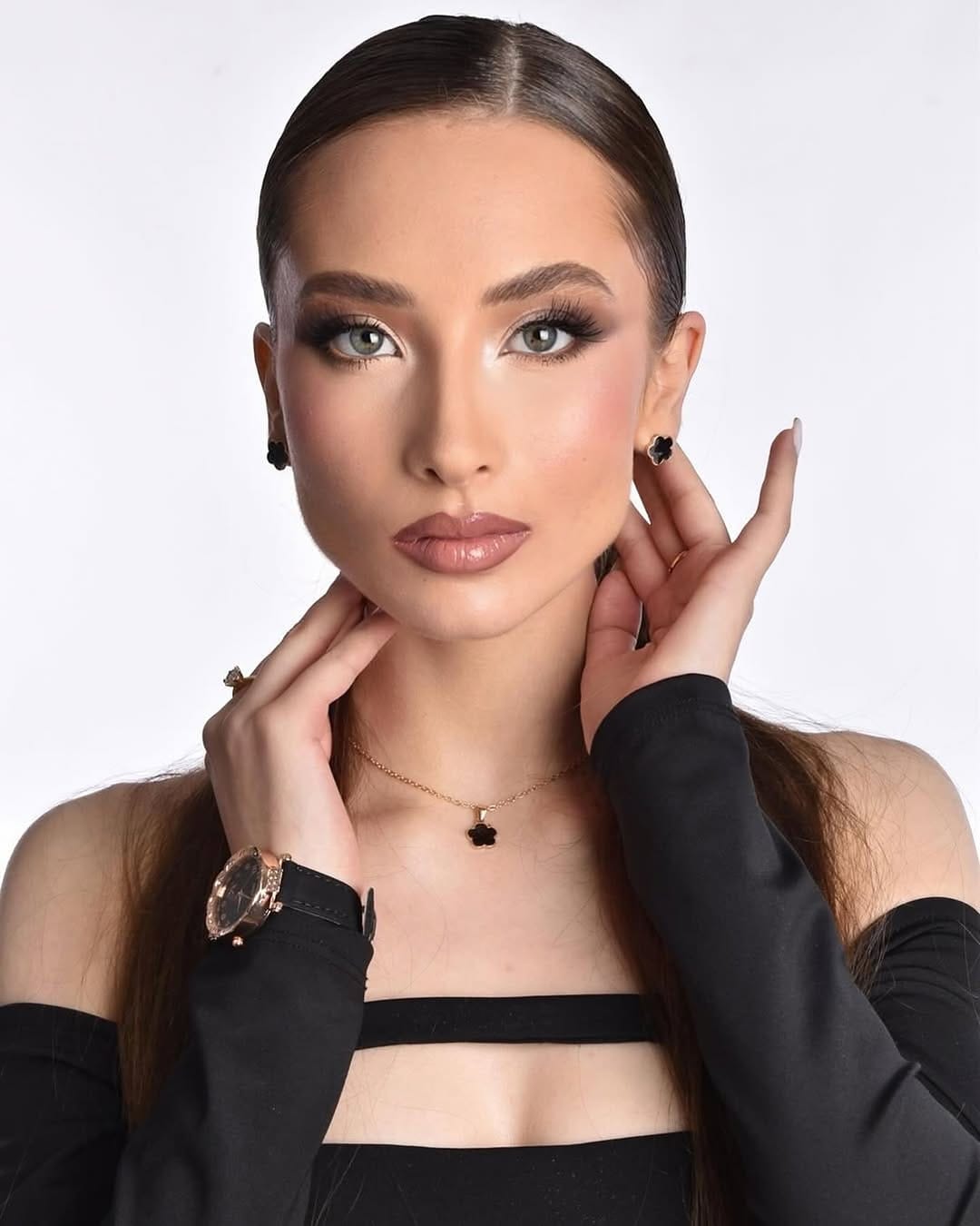 Post 9 by Shevchenko  Yuliia 👑 on Instagram (image)