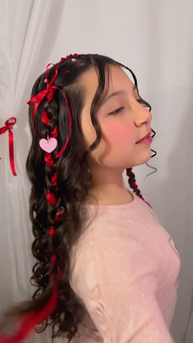 Post 6 by PEINADOS PARA NIÑAS ✨🌈🦄 on Instagram (video)