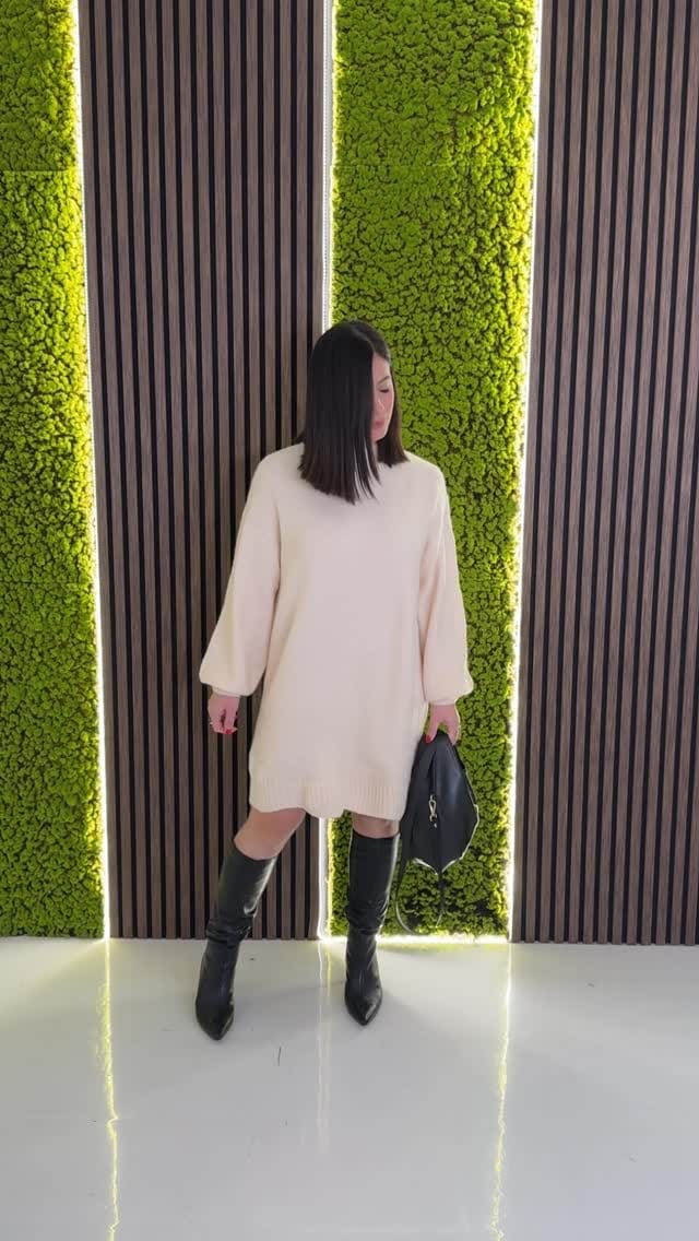 Post 2 by Elite Donna on Instagram (video)