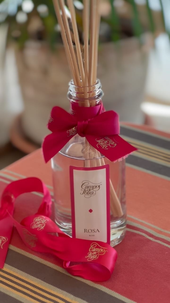 Post 5 by CAMPOS DE IBIZA on Instagram (video)