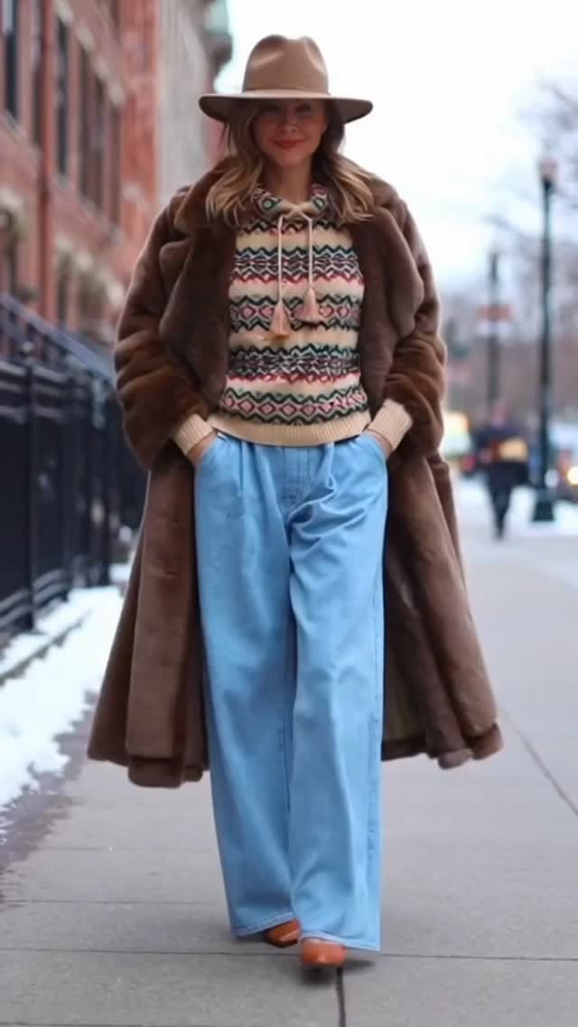 Post 4 by Elle Muse on Instagram (video)