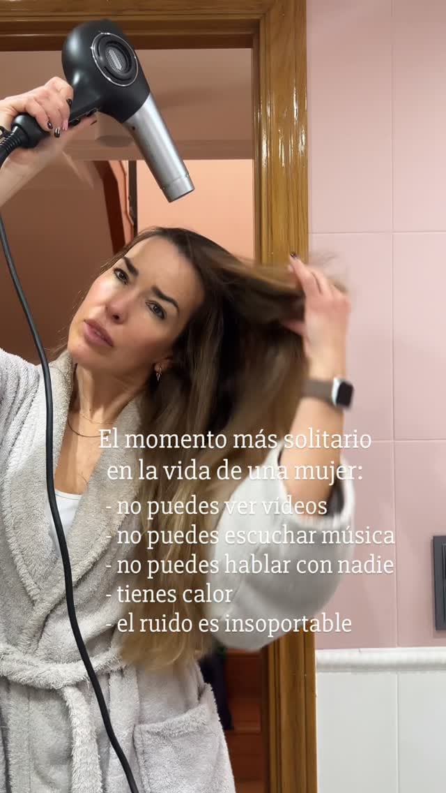 Post 6 by Mai on Instagram (video)