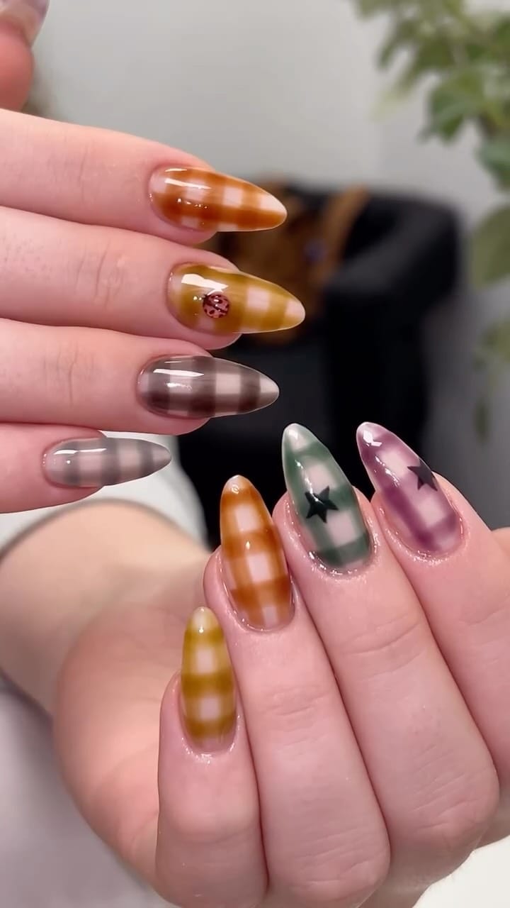 Post 9 by Van 🌸 on Instagram (video)