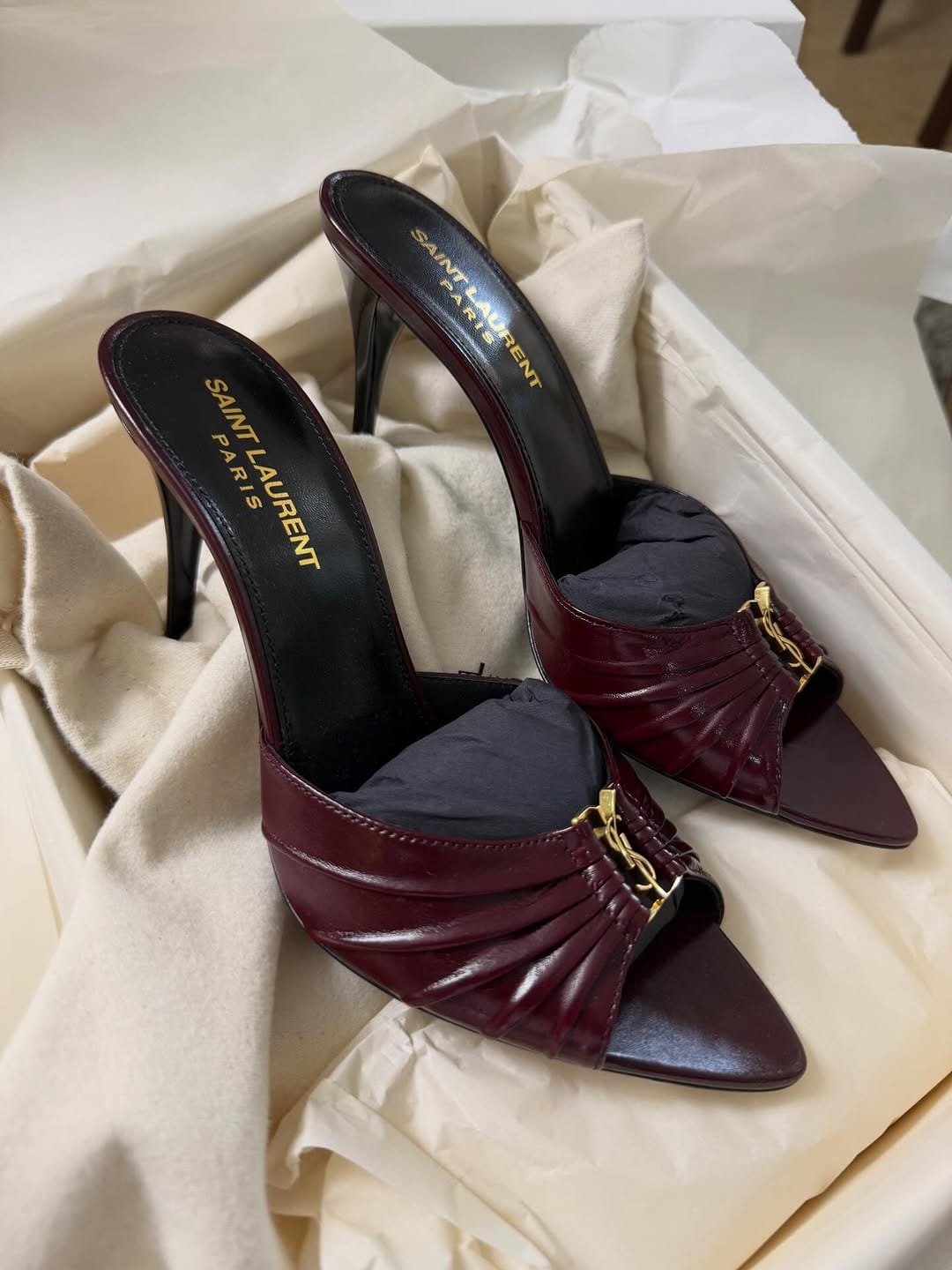 Post 5 by SHOPAHOLIC | PERSONAL SHOPPER on Instagram (carousel)