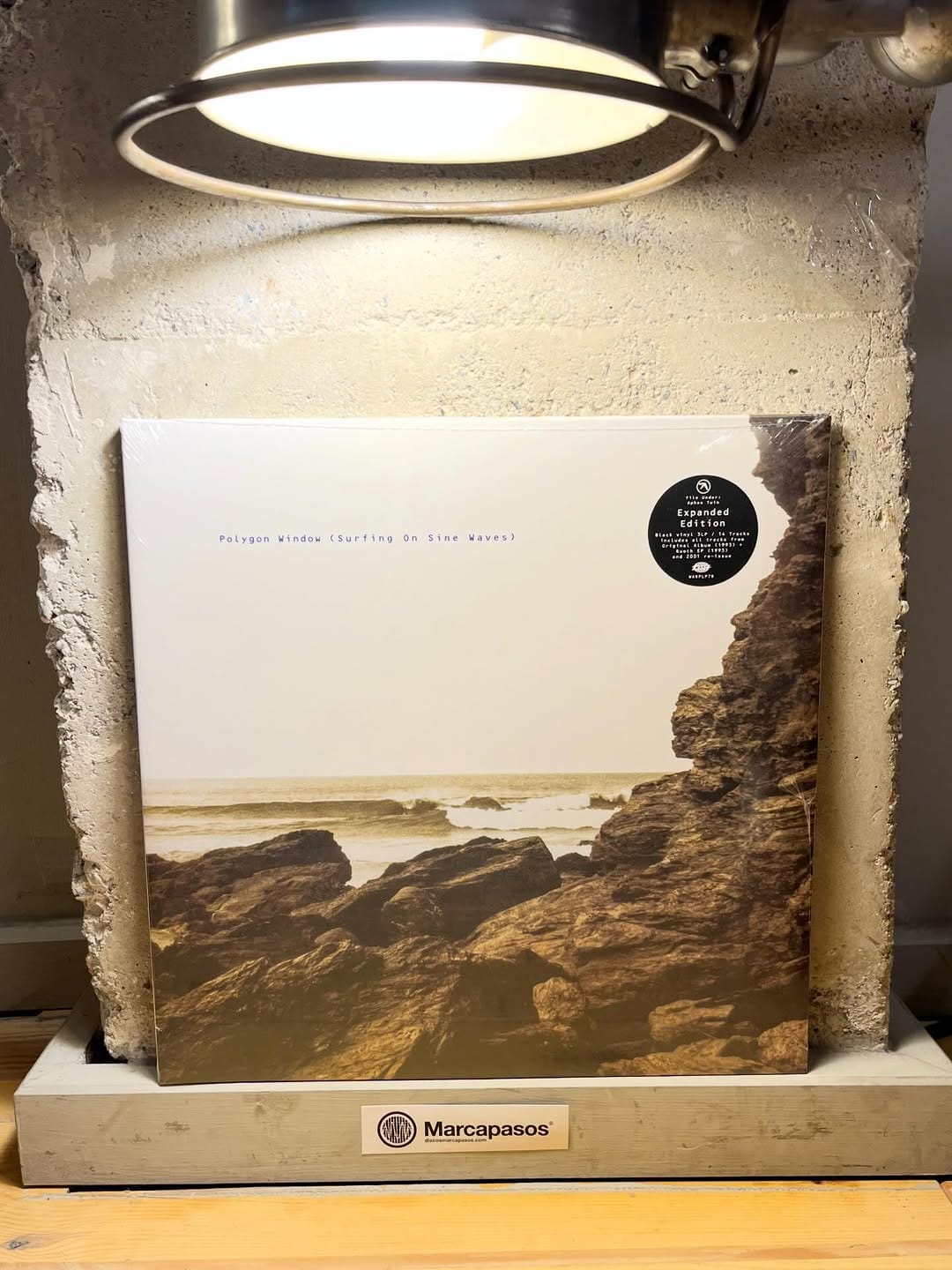 Post 4 by Discos Marcapasos on Instagram (image)