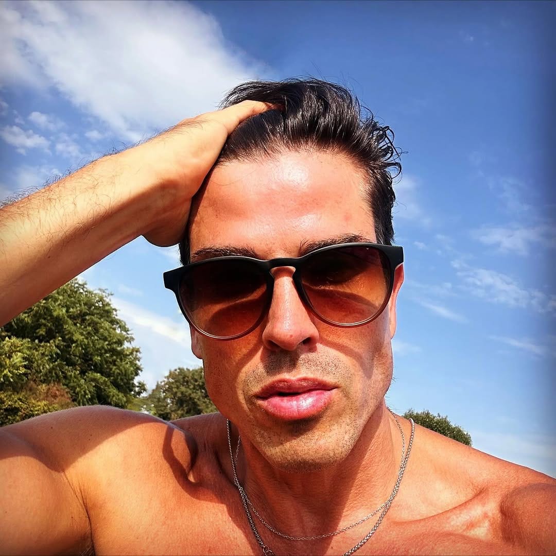 Post 5 by Noé Hernández on Instagram (image)