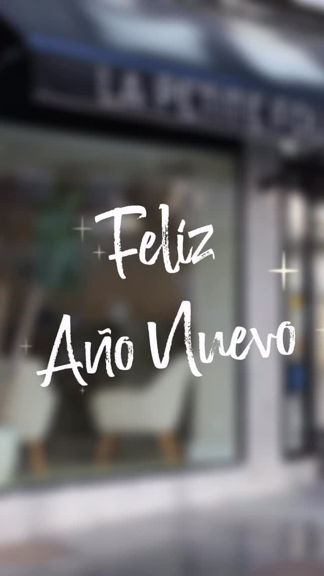 Post 3 by La Petite Folie on Instagram (video)