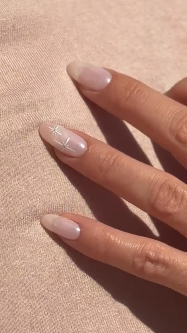 Post 7 by La Petite Folie on Instagram (video)