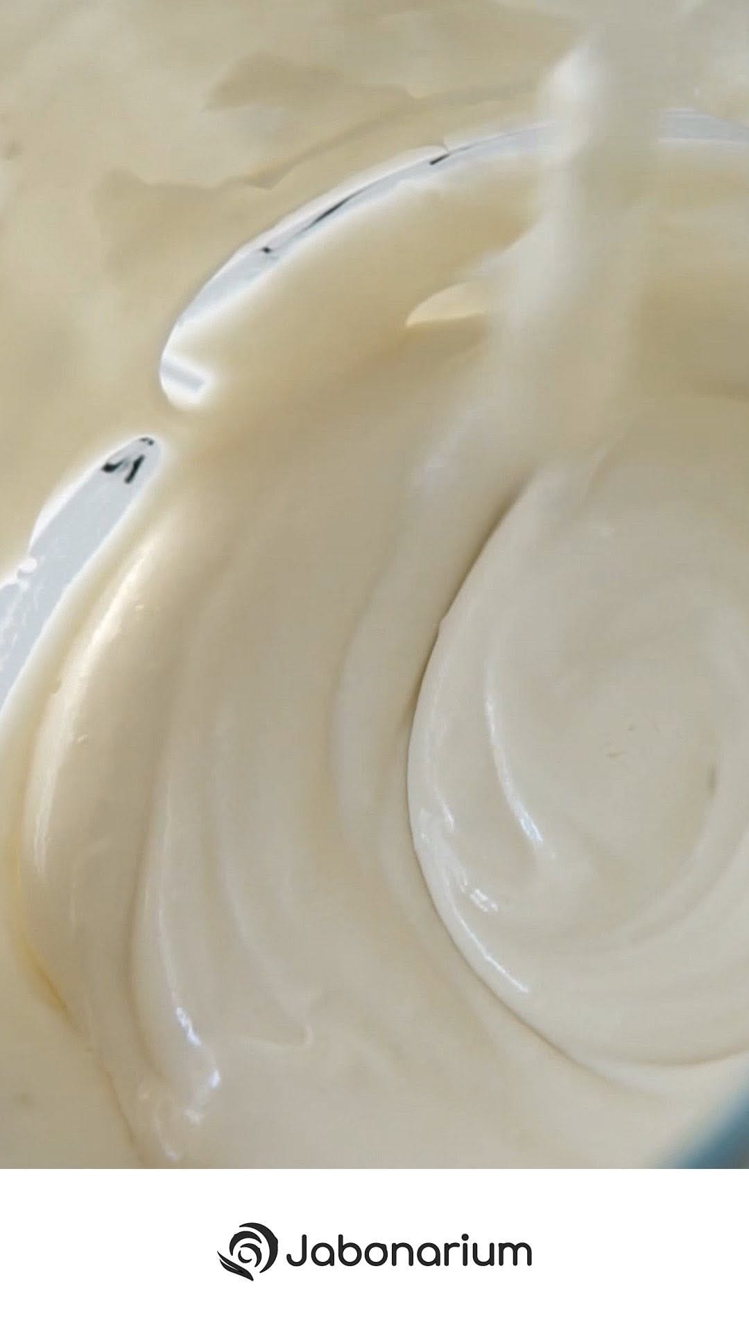 Post 9 by Adela ~ Docente de Cosmética Natural Vegana on Instagram (video)