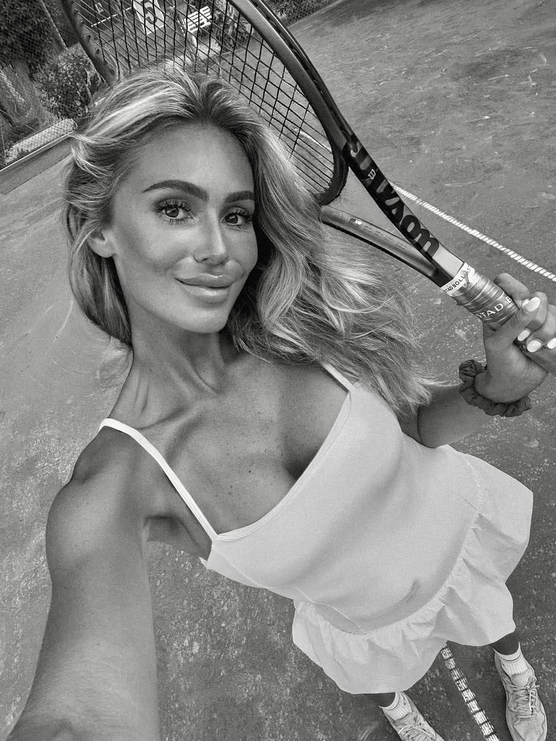 Post 6 by Nicoline Artursson 🎀🎾 on Instagram (carousel)