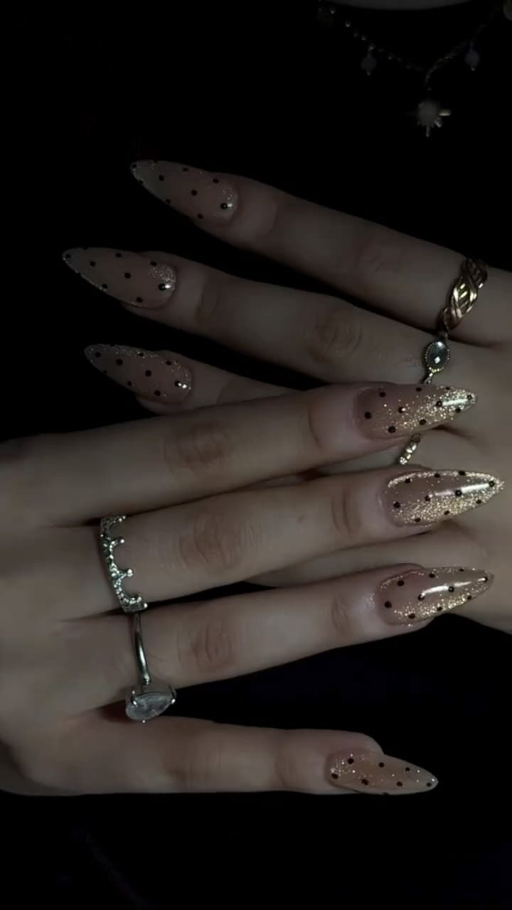 Post 3 by Gisselle Hernández | MADRID on Instagram (video)