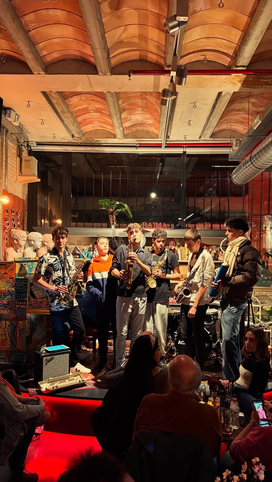 Post 10 by RAIMA | Papereria mès gran d'Europa on Instagram (video)