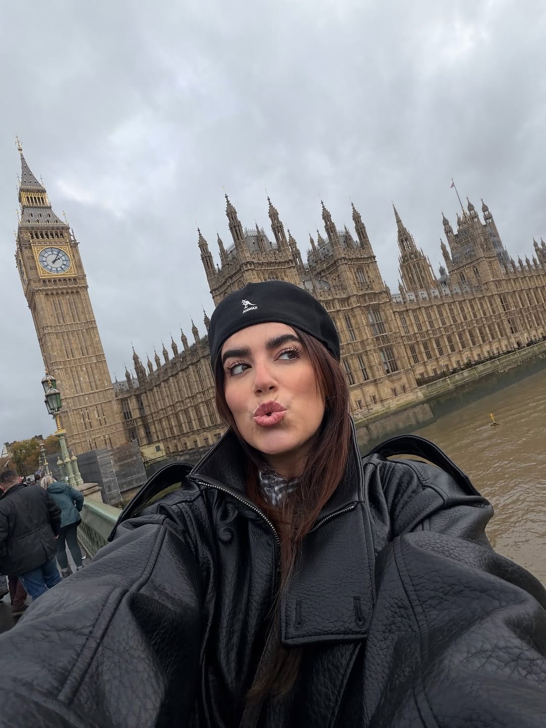 Post 9 by CAROLINA BRUNELLI on Instagram (carousel)