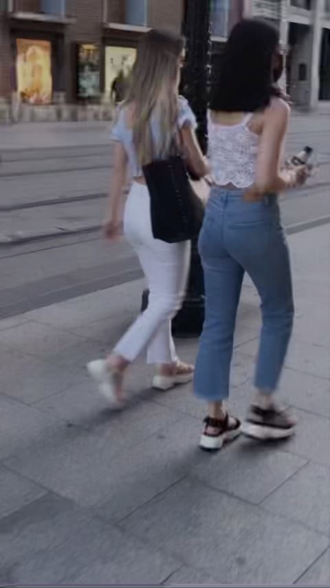 Post 3 by BELMOD on Instagram (video)