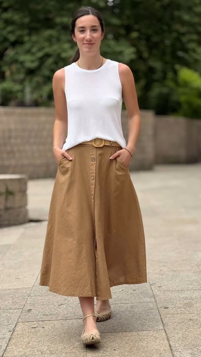 Post 3 by 2uves Slow Clothes on Instagram (video)