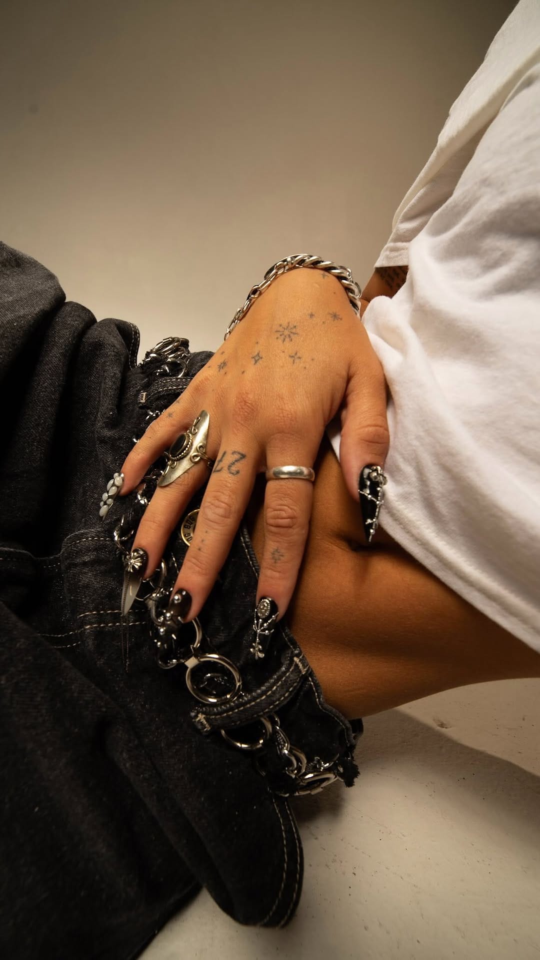 Post 9 by suzy ☆ UT NAIL ARTIST ☆ on Instagram (video)