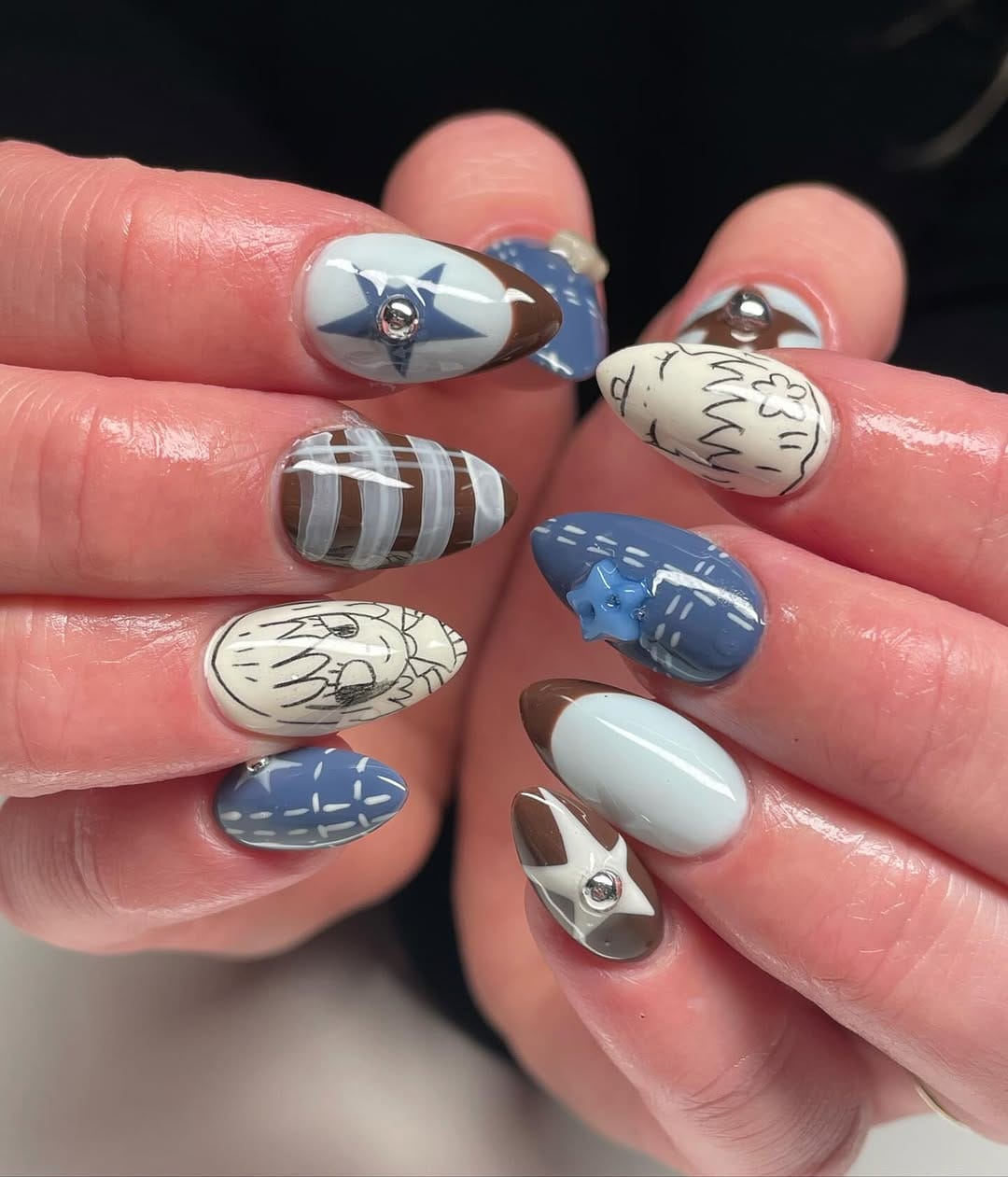 Post 2 by suzy ☆ UT NAIL ARTIST ☆ on Instagram (carousel)