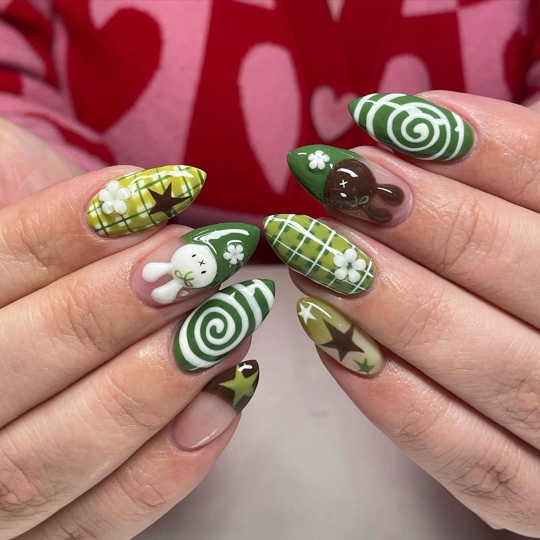 Post 7 by suzy ☆ UT NAIL ARTIST ☆ on Instagram (carousel)