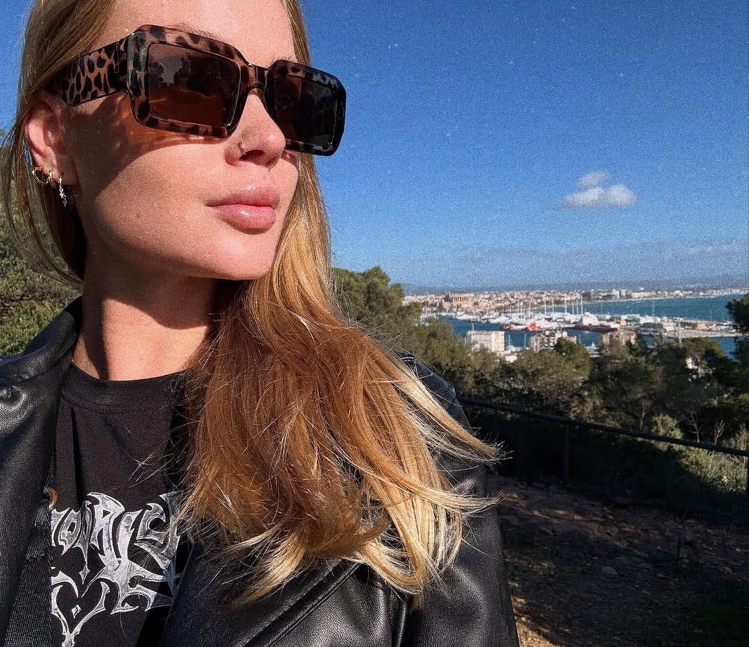 Post 2 by 👑 Dominika Poppel 👑 on Instagram (carousel)
