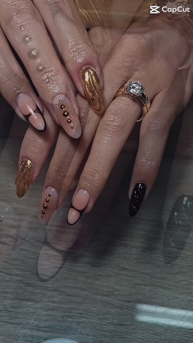 Post 4 by Nail Garden on Instagram (video)