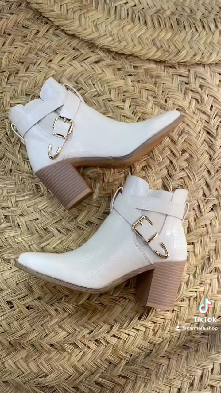 Post 5 by Carmen Maldonado Aranzana on Instagram (video)