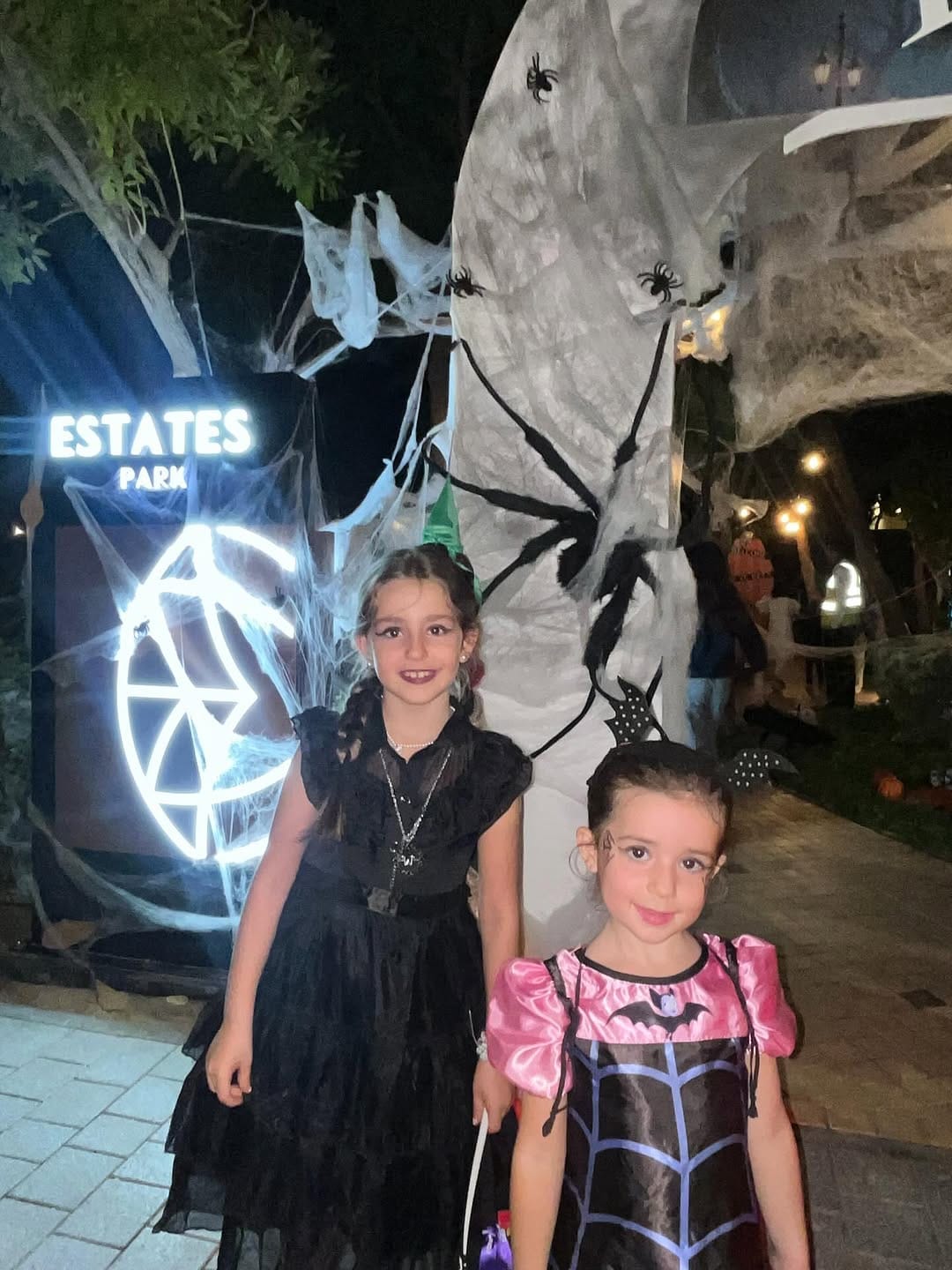 Post 8 by Beatriz Viana . on Instagram (carousel)
