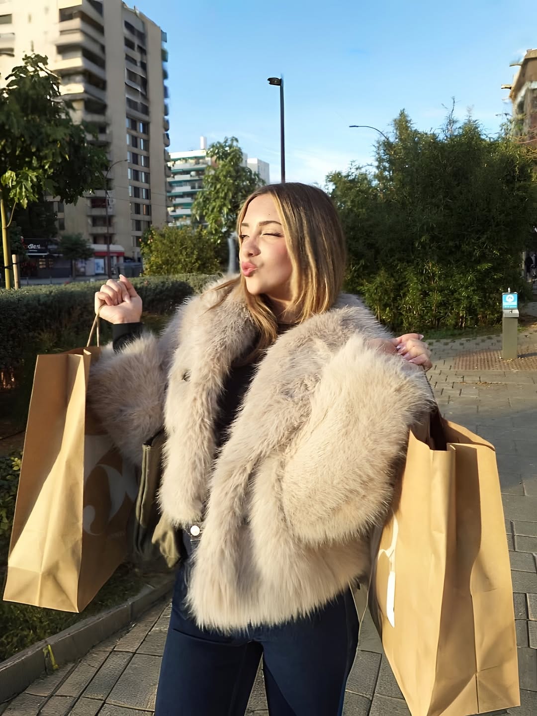 Post 5 by Laura Reguera | CREADORA DE CONTENIDO on Instagram (carousel)