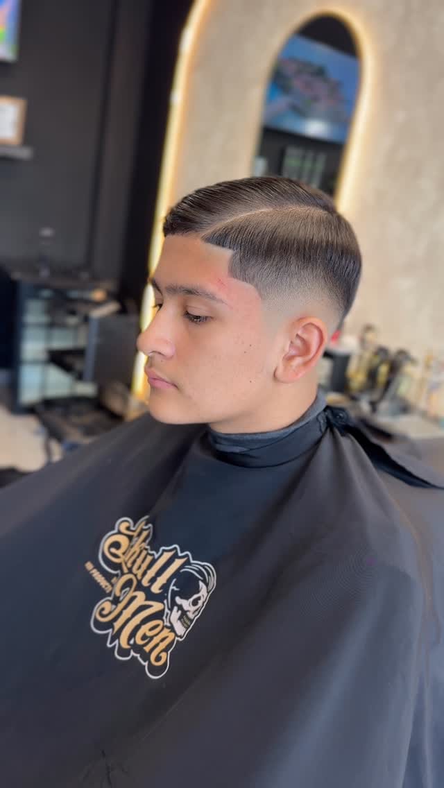 Post 8 by Forastero Barber 💈 Luis Lorenzo Miranda Masso on Instagram (video)