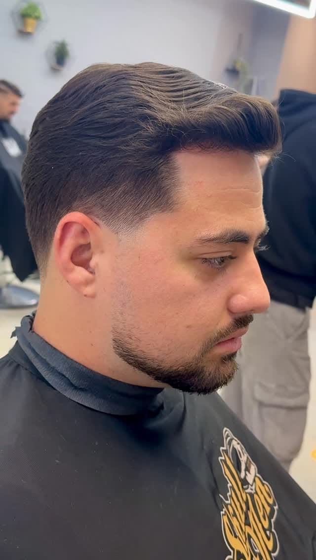 Post 3 by Forastero Barber 💈 Luis Lorenzo Miranda Masso on Instagram (video)