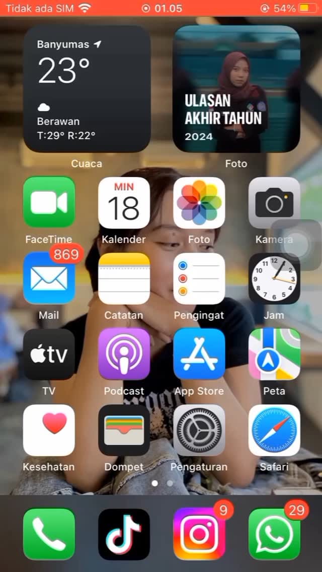 Post 6 by Putri on Instagram (video)