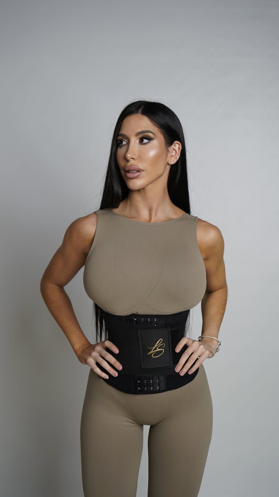 Post 1 by 𝐋𝐚𝐢𝐚 ( Sᴡɪᴍᴡᴇᴀʀ ﹠ Sᴘᴏʀᴛ ) on Instagram (video)