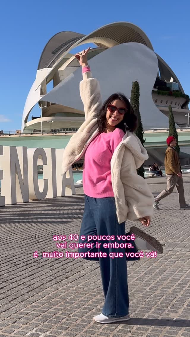 Post 3 by Luli Monteleone | Travel & UGC Creator on Instagram (video)