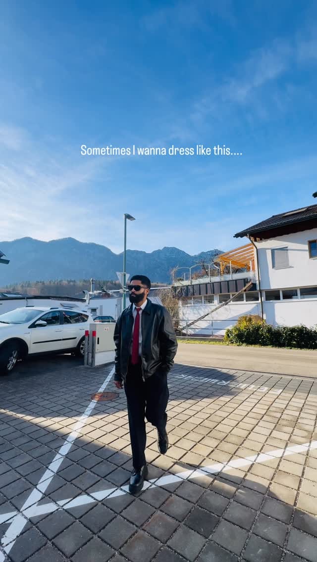 Post 10 by Utkarsh Bhardwaj on Instagram (video)