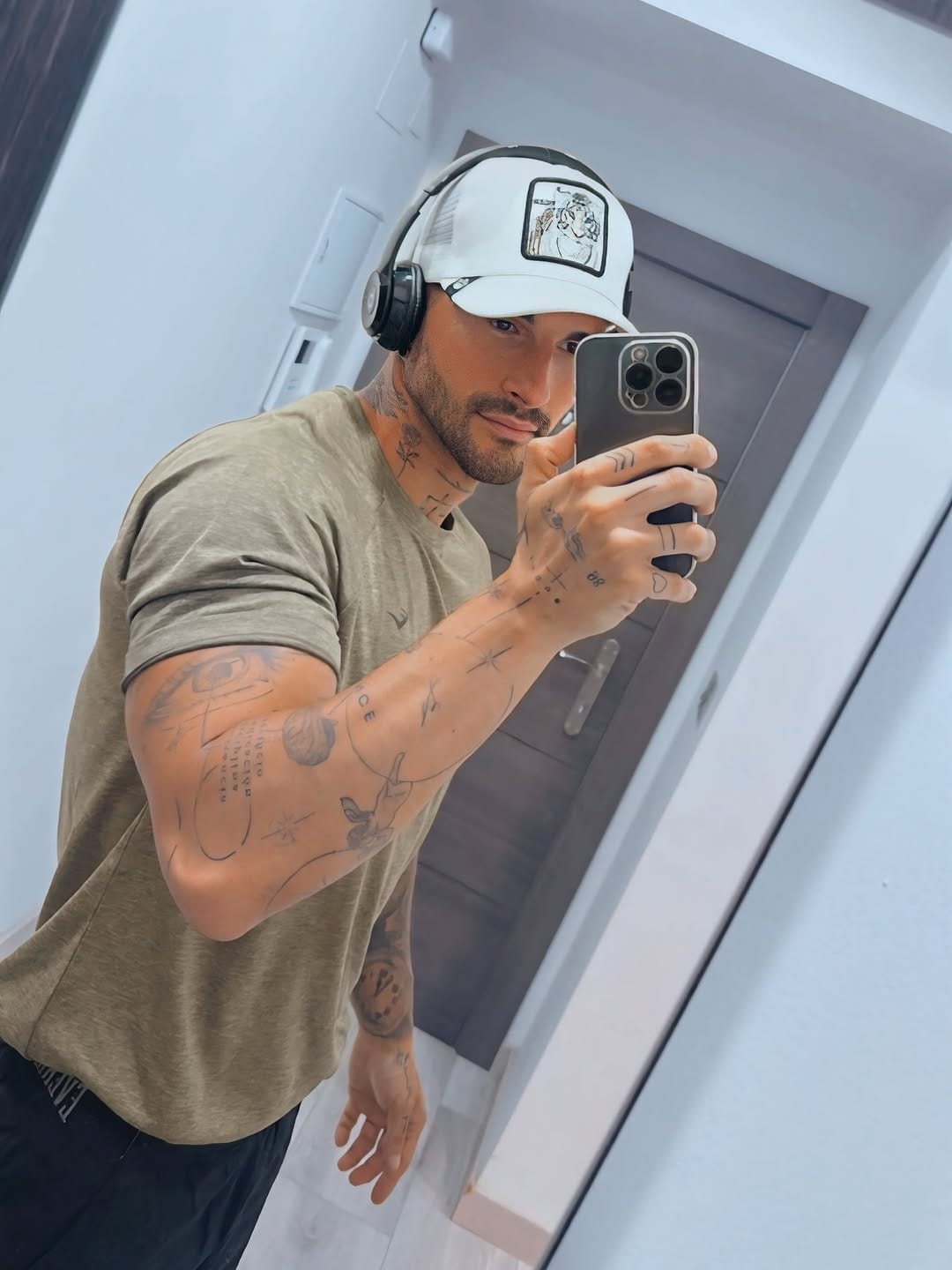 Post 5 by 𝙎𝘼𝙉𝙏𝙄 𝙃𝙀𝙍𝙍𝙀𝙍𝙊 on Instagram (image)