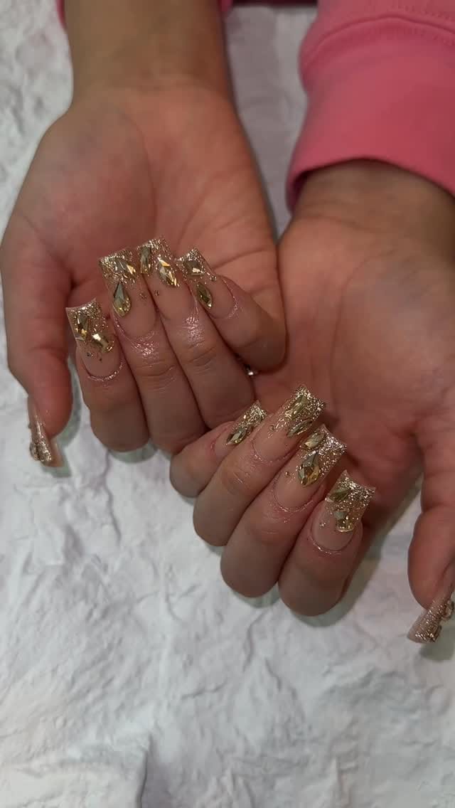 Post 3 by Krystal | Nail Artist | on Instagram (video)