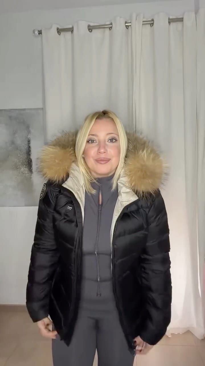 Post 3 by M Y B L O N D E S T Y L E on Instagram (video)