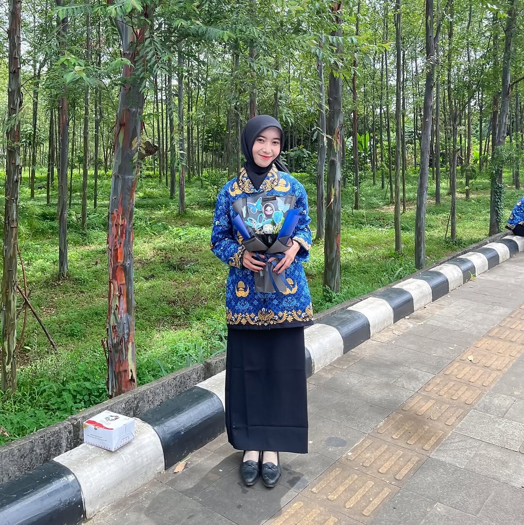 Post 7 by Rini Nurjanah on Instagram (carousel)