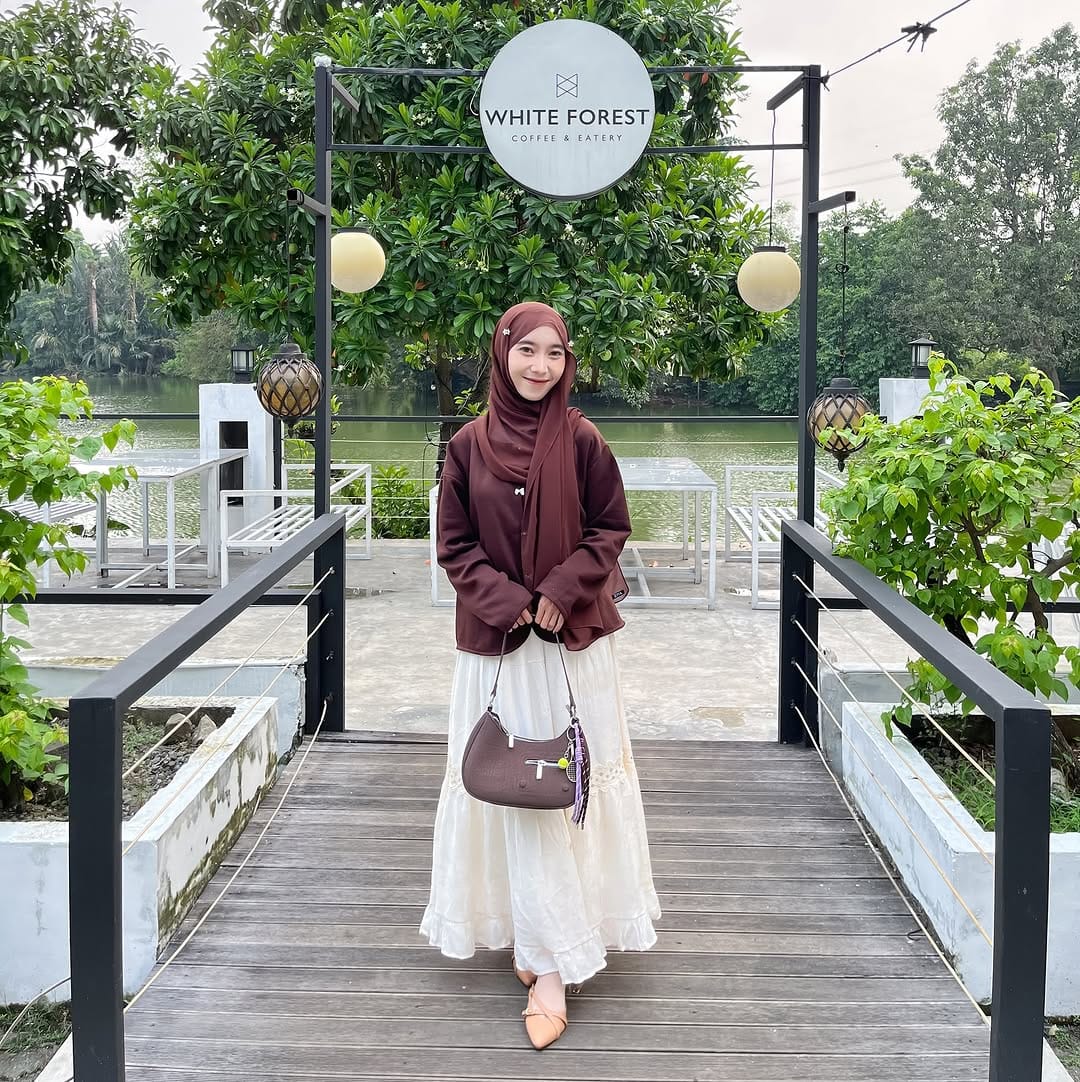 Post 6 by Rini Nurjanah on Instagram (carousel)