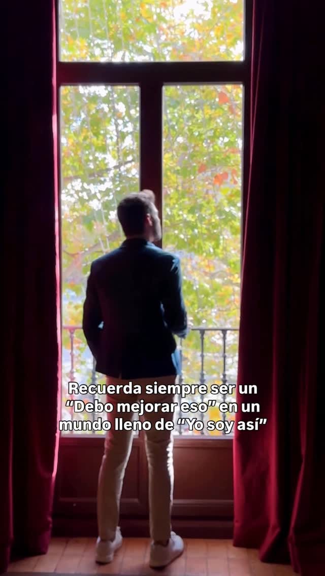 Post 3 by Miguel Lorenzo on Instagram (video)
