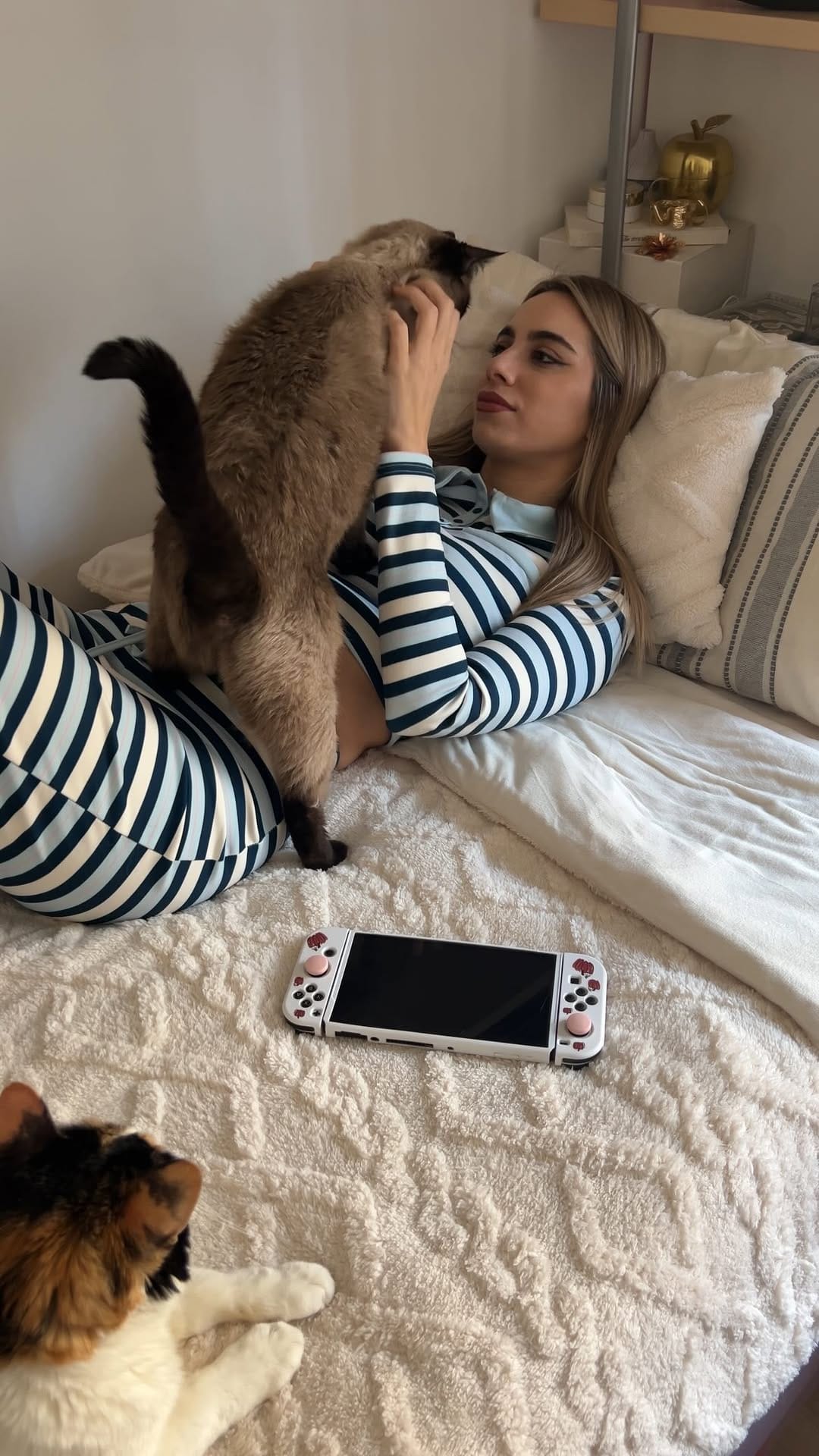 Post 6 by Mónica on Instagram (video)