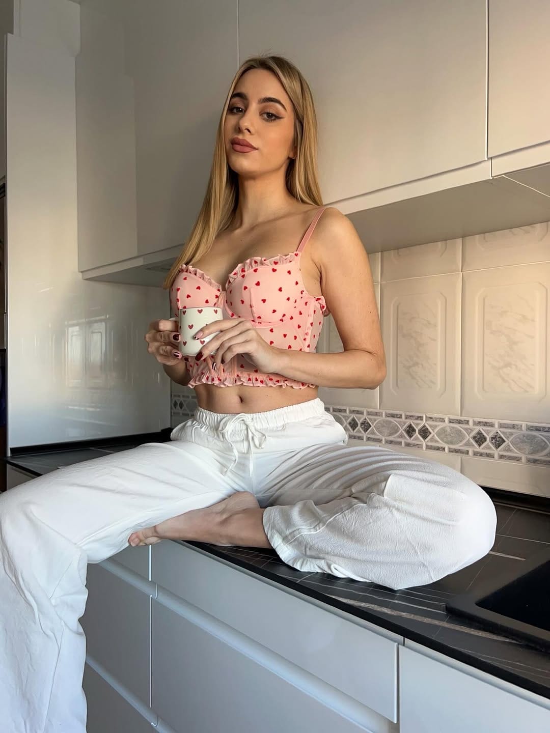 Post 10 by Mónica on Instagram (carousel)