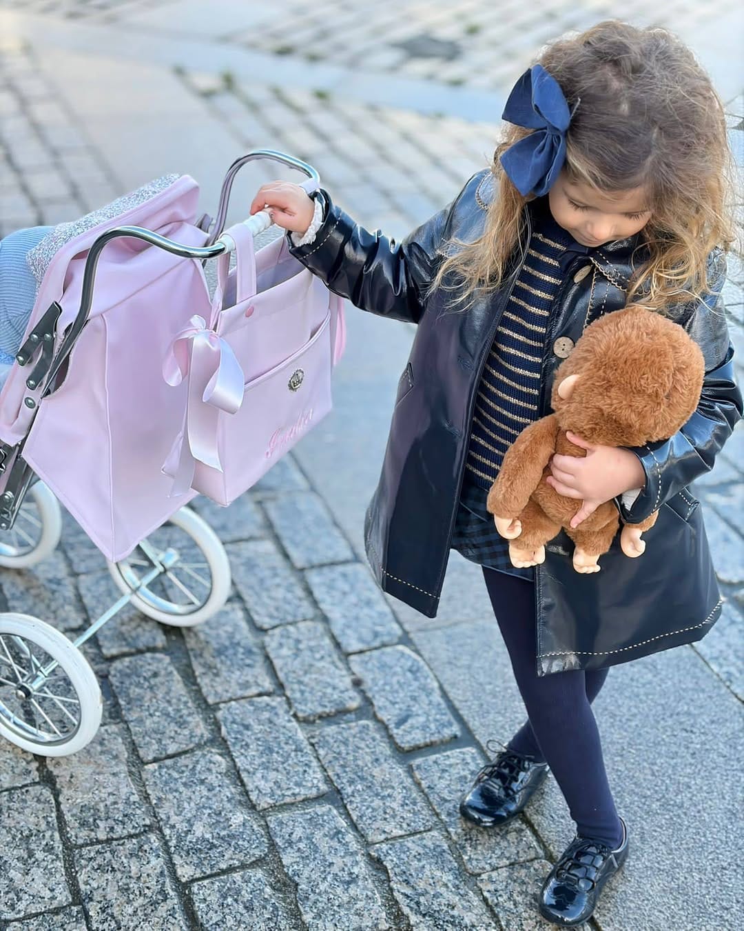 Post 4 by Bebelux | Coches y sillas de muñecas premium on Instagram (carousel)